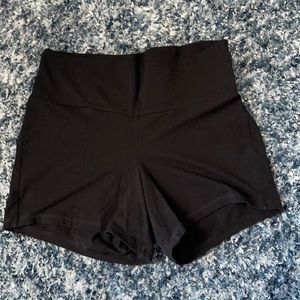 Old Navy Maternity shorts